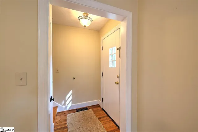 $3,250 | 10 Buist Avenue, Greenville, SC 29609