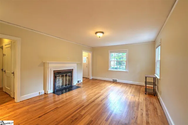 $3,250 | 10 Buist Avenue, Greenville, SC 29609