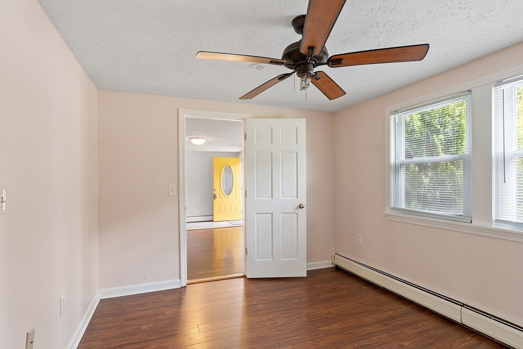 186 Burnham Road Lowell, MA 01852 - Photo 8 of 26 Gallery Image 8