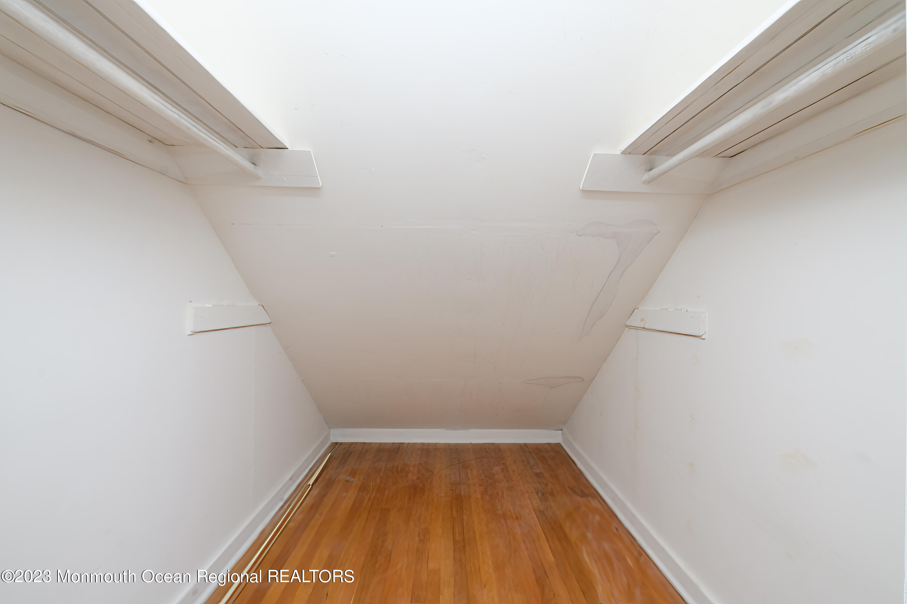 31 Hope Road Tinton Falls, NJ 07724 - Photo 21 of 38 BAP_6168-Edit
