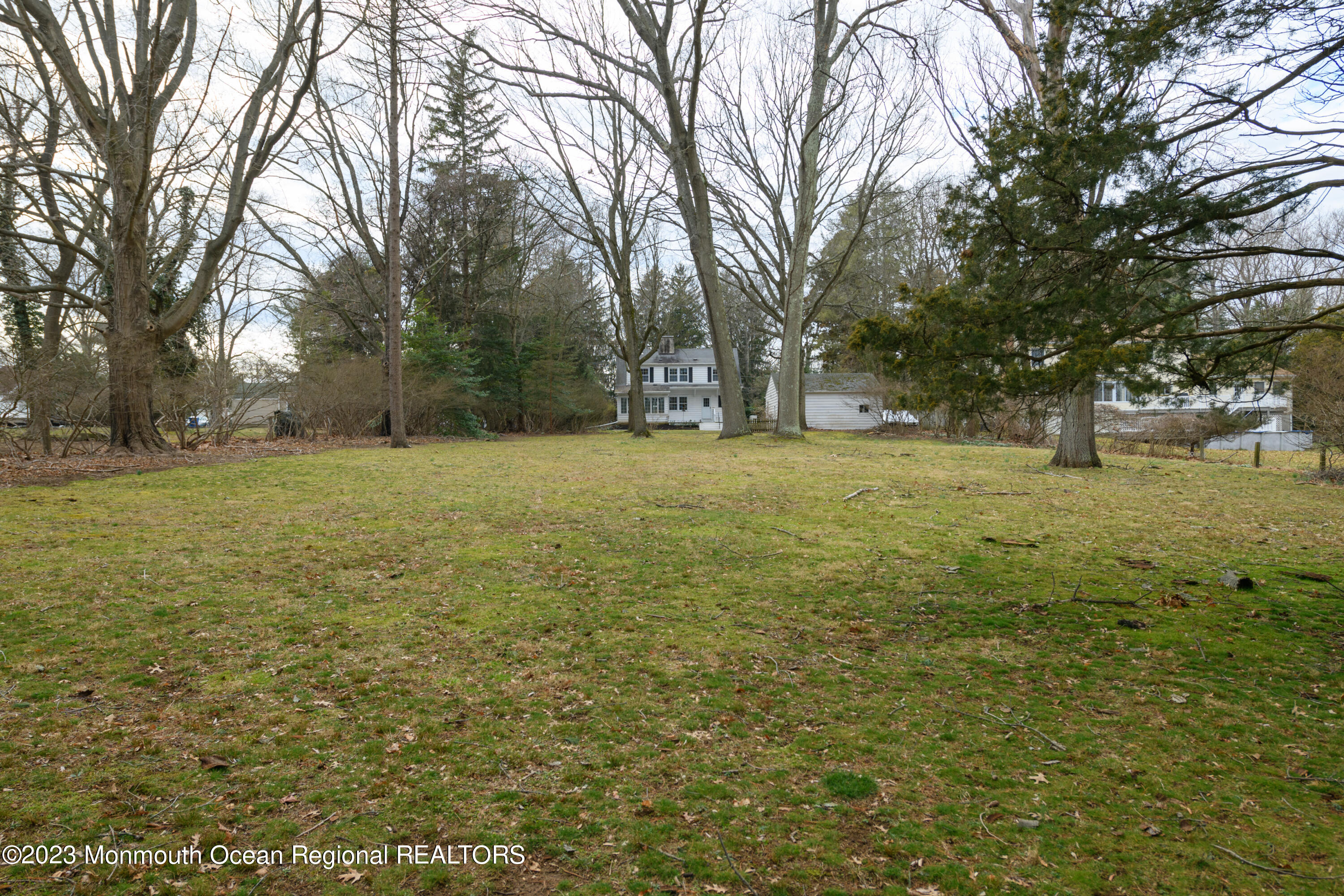 31 Hope Road Tinton Falls, NJ 07724 - Photo 32 of 38 Backyard