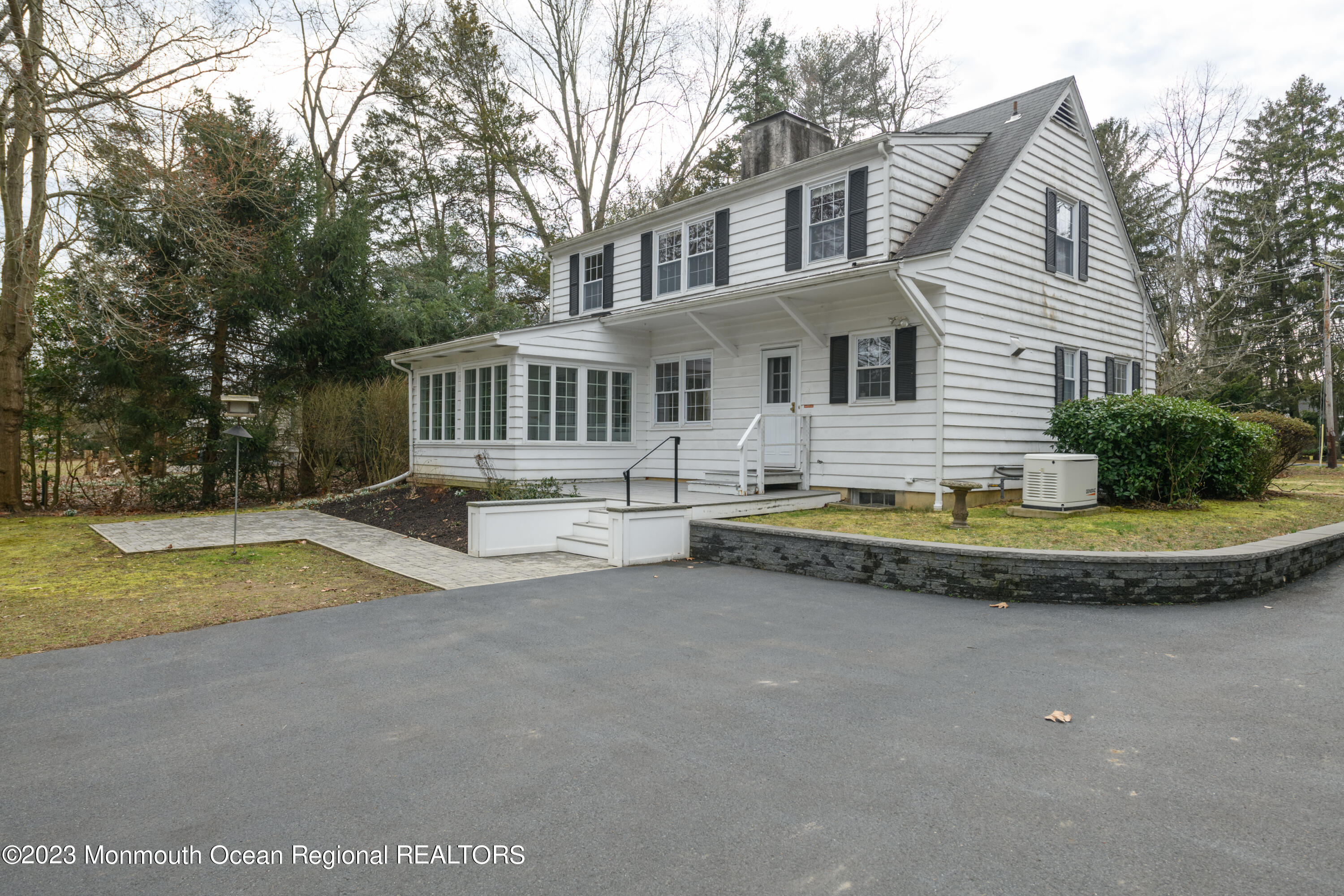 31 Hope Road Tinton Falls, NJ 07724 - Photo 34 of 38 Driveway