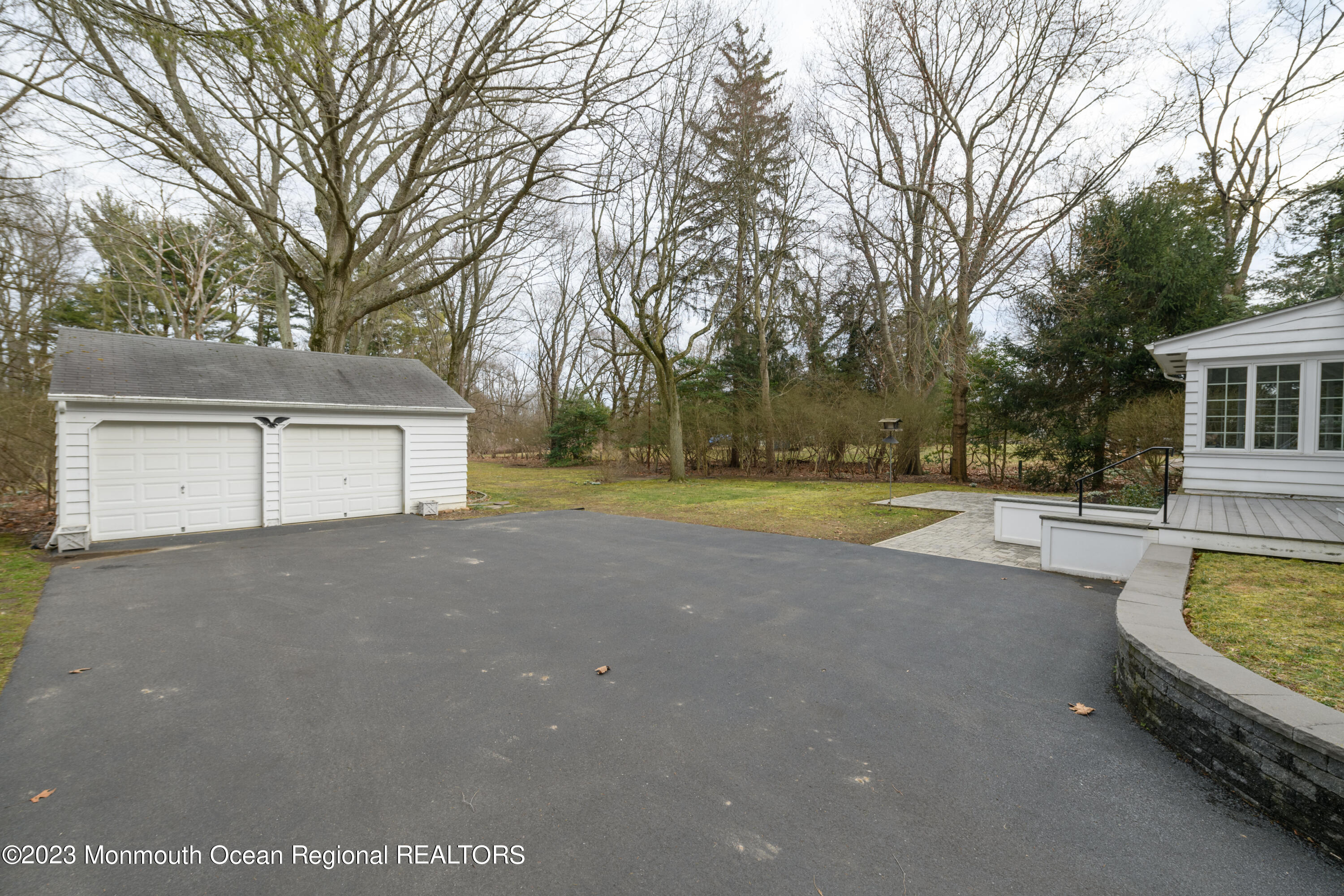 31 Hope Road Tinton Falls, NJ 07724 - Photo 36 of 38 Driveway