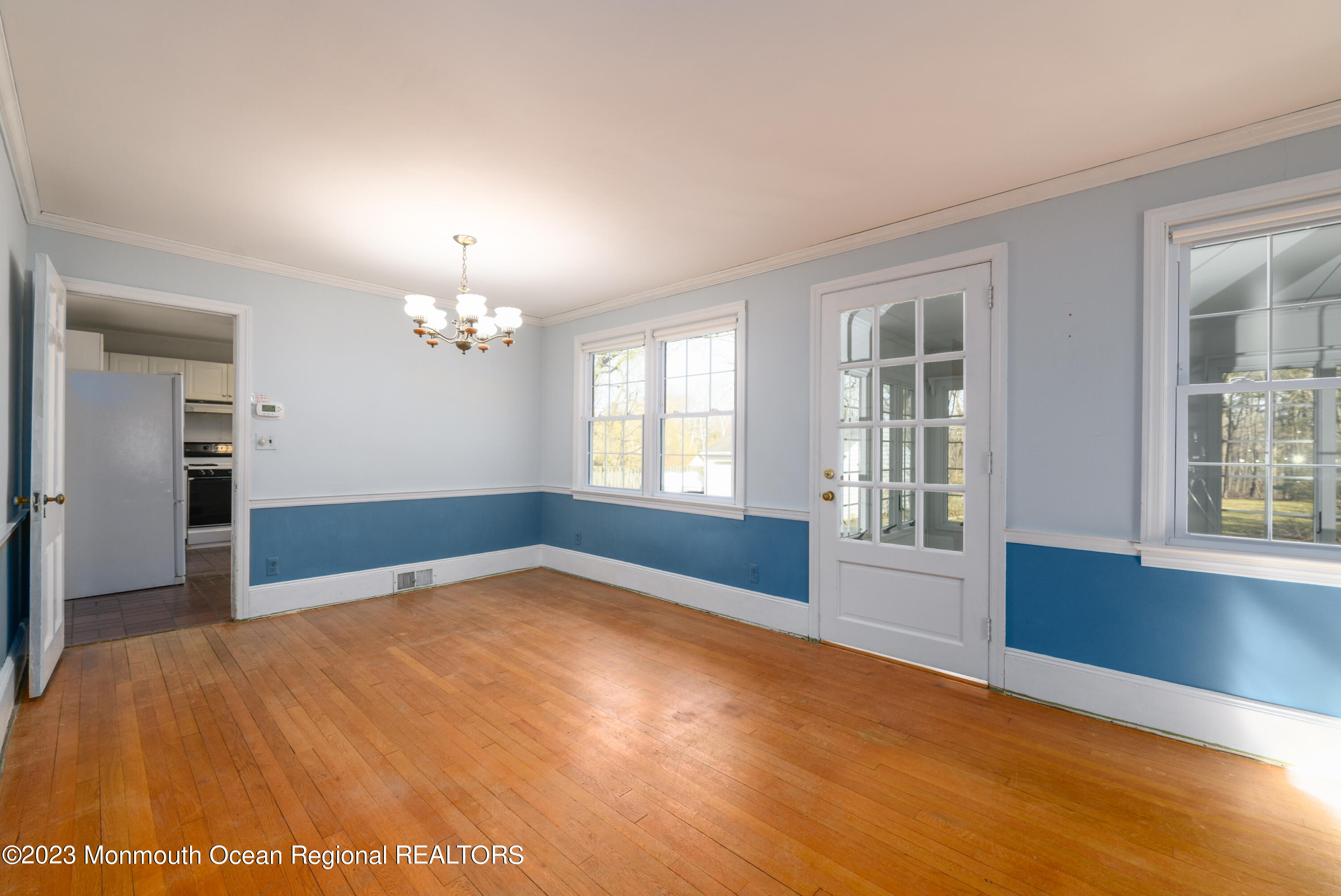 31 Hope Road Tinton Falls, NJ 07724 - Photo 8 of 38 Dining Room