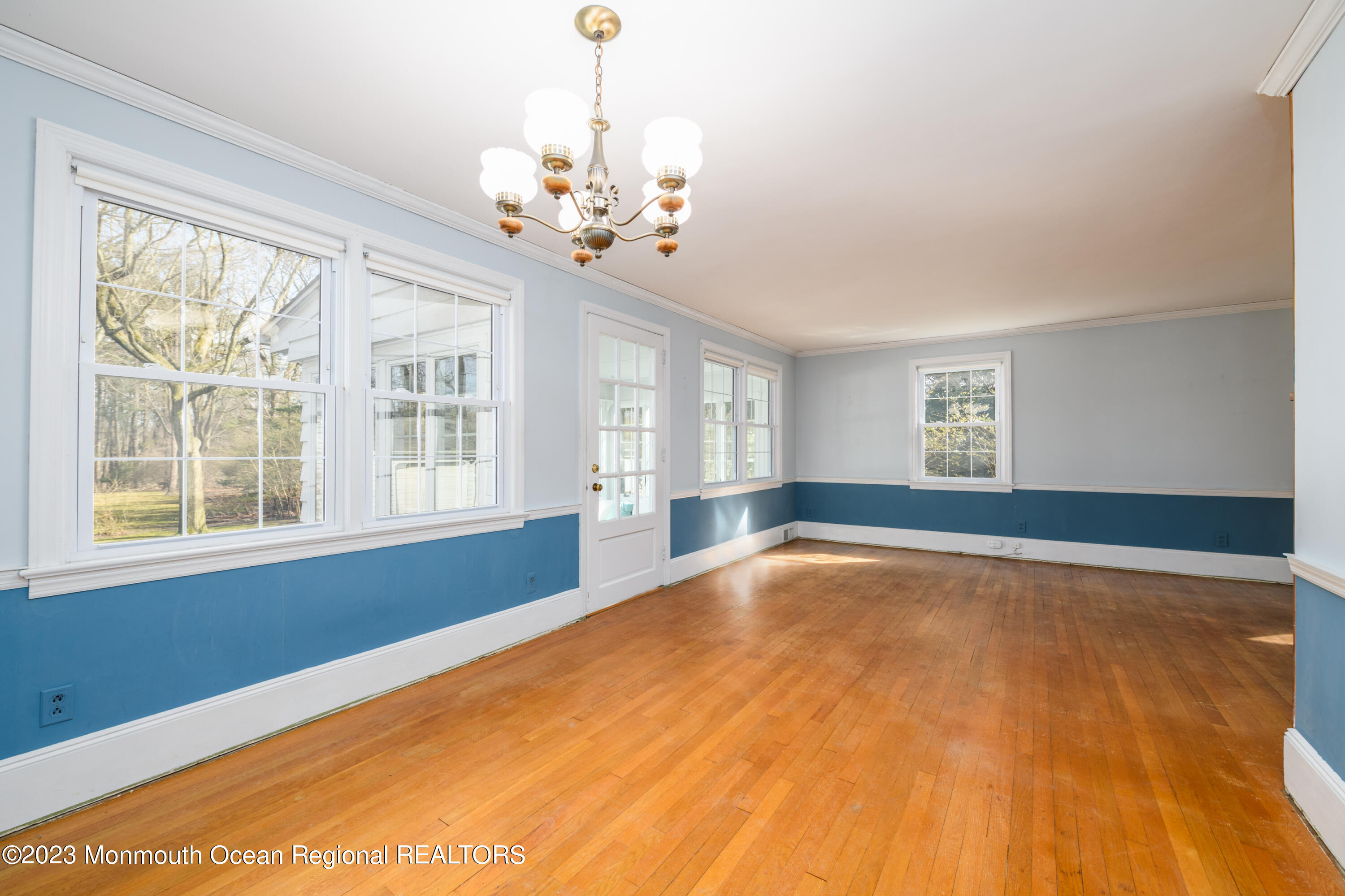 31 Hope Road Tinton Falls, NJ 07724 - Photo 9 of 38 Dining Room