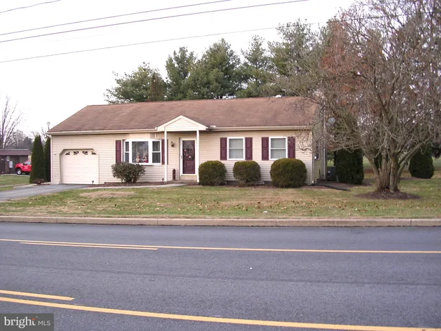 $295,000 | 290 Church Street, Landisville, PA 17538