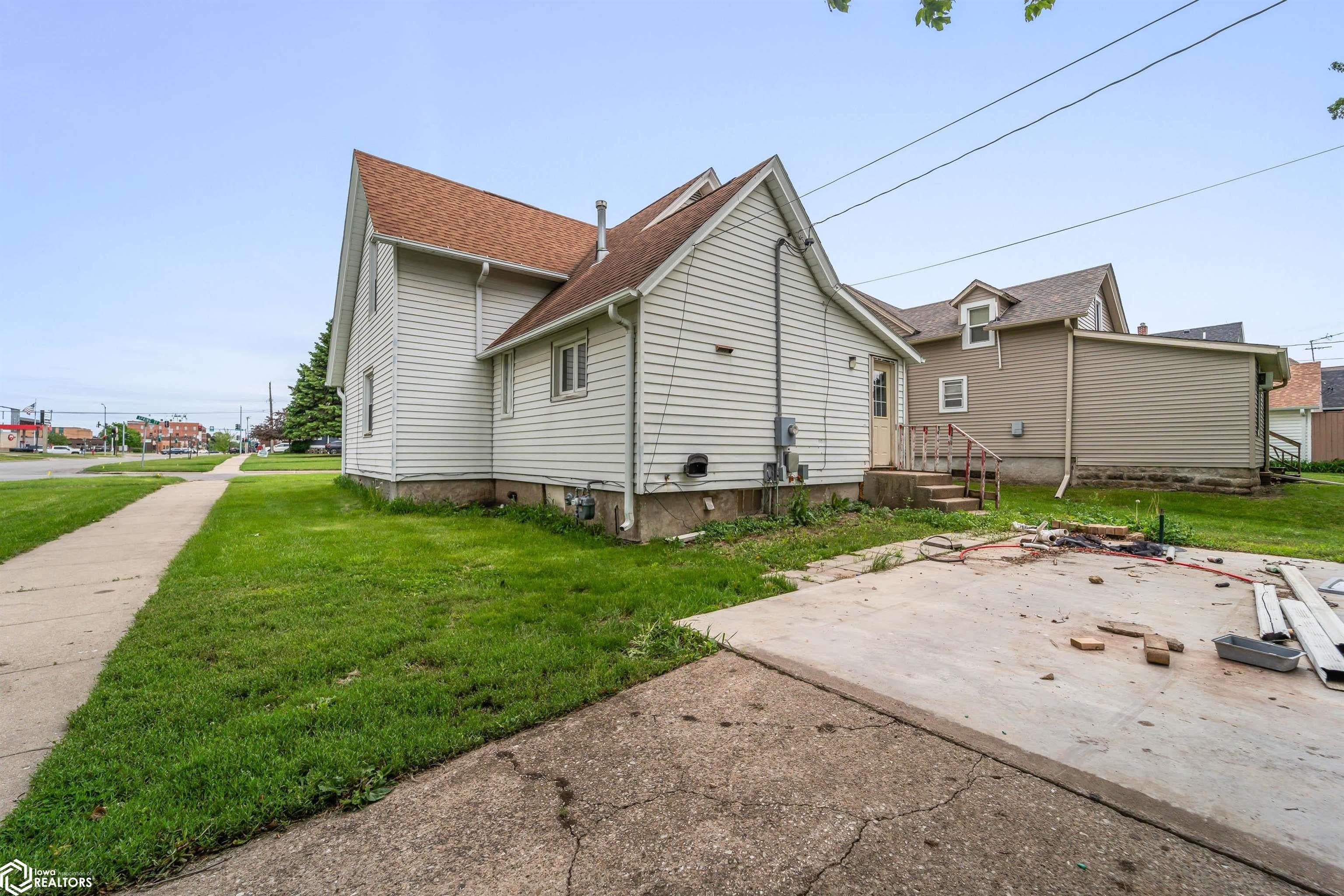 935 Spring Street Grinnell, IA 50112 - Photo 35 of 41 Gallery Image 35