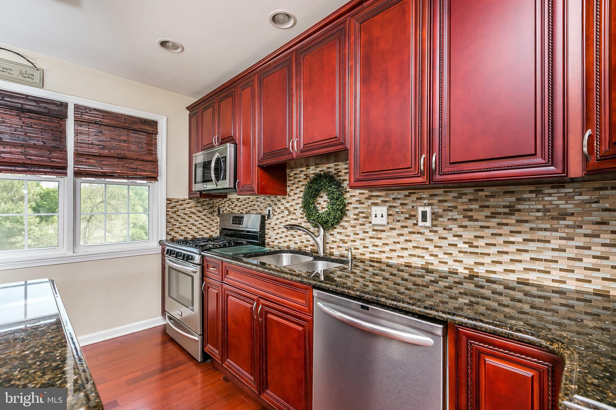 2900 Cub Hill Road Baltimore, MD 21234 - Photo 11 of 42 Kitchen