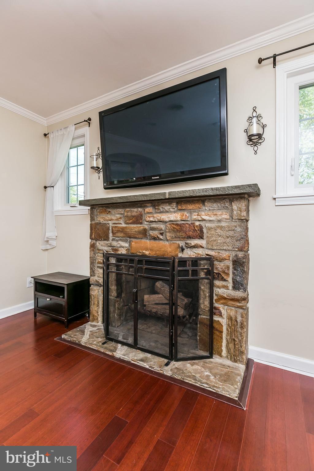 2900 Cub Hill Road Baltimore, MD 21234 - Photo 5 of 42 Fireplace in living room