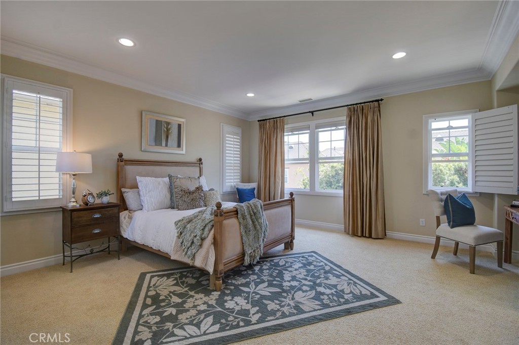 62 Gentry Irvine, CA 92620 - Photo 14 of 48 a bed room with a bed and a couch