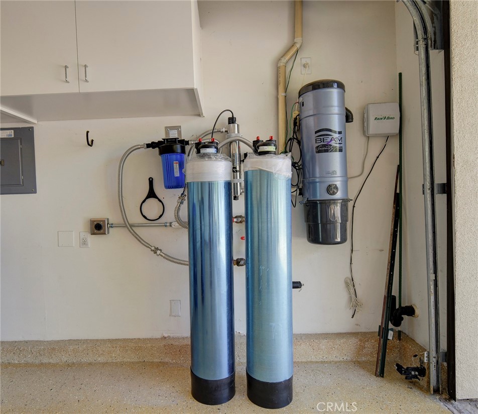 62 Gentry Irvine, CA 92620 - Photo 32 of 48 a view of storage and utility room