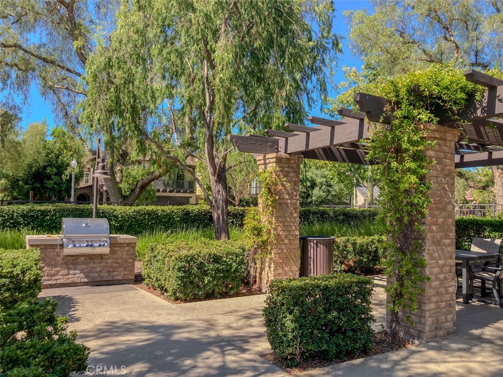 62 Gentry Irvine, CA 92620 - Photo 34 of 48 a view of a garden with plants