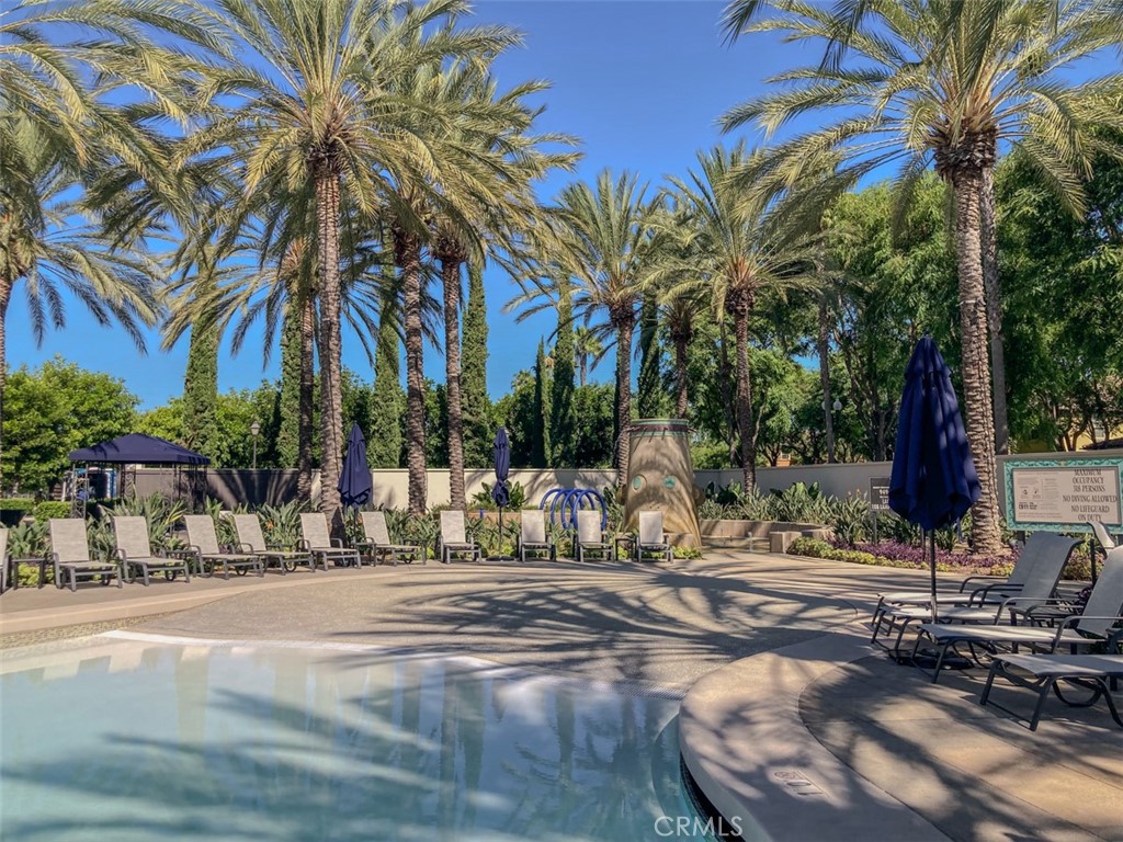 62 Gentry Irvine, CA 92620 - Photo 43 of 48 a view of a palm tree with sign board