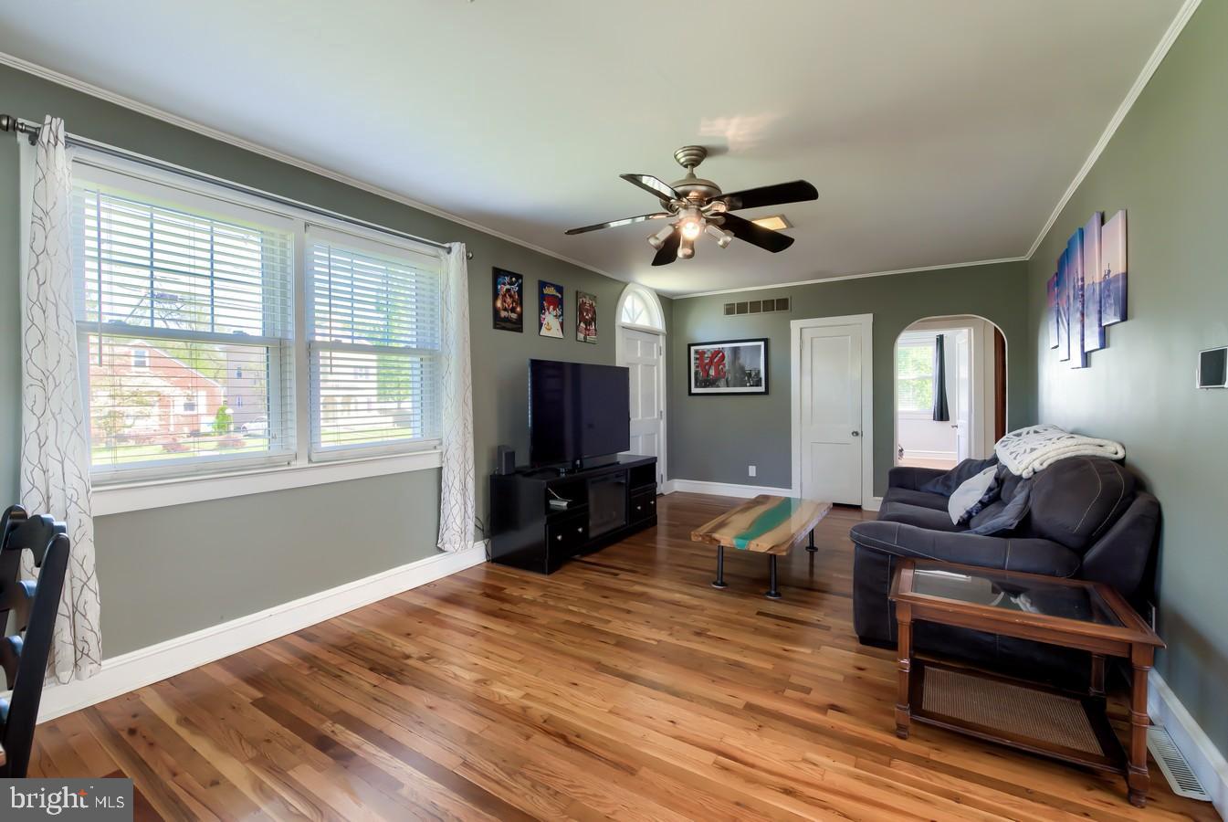 34 Lejune Road Cinnaminson, NJ 08077 - Photo 5 of 36 Gallery Image 5