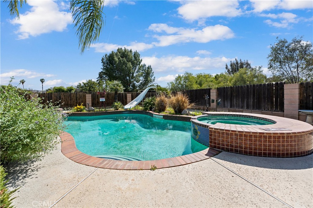 16872 Iris Avenue Riverside, CA 92504 - Photo 36 of 46