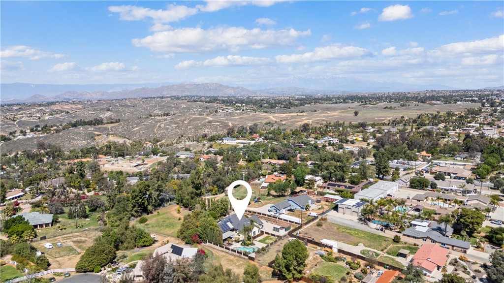 16872 Iris Avenue Riverside, CA 92504 - Photo 45 of 46