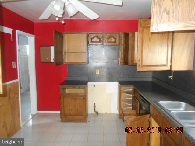 5910 Hamilton Avenue Rosedale, MD 21237 - Photo 3 of 14 Kitchen