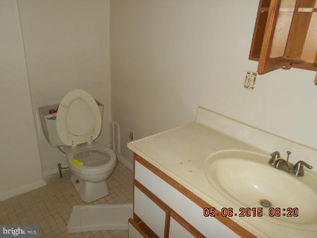 5910 Hamilton Avenue Rosedale, MD 21237 - Photo 5 of 14 Bath