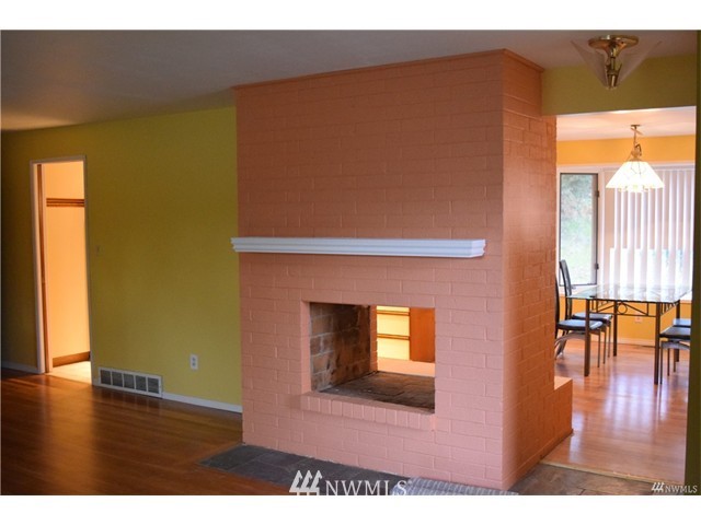 2000 Dayton Avenue Northeast Renton, WA 98056 - Photo 4 of 19 Gallery Image 4