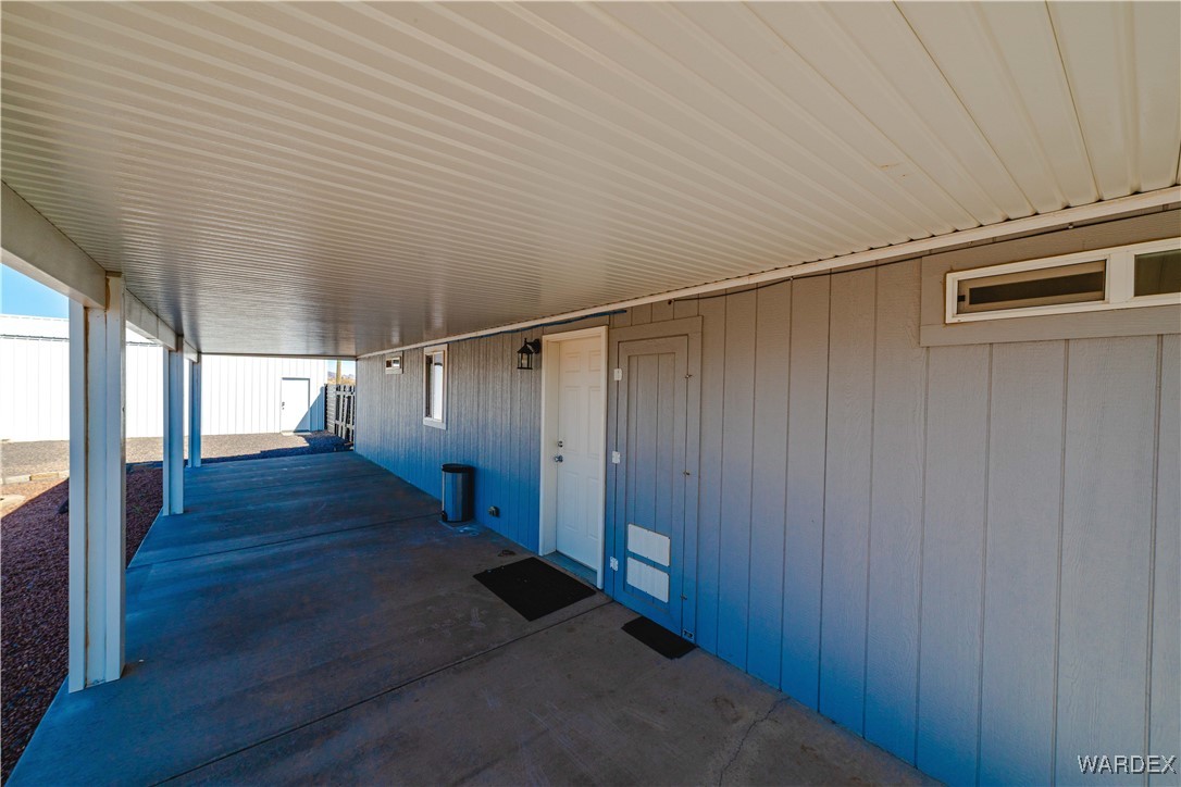 561 South La Osa Road Golden Valley, AZ 86413 - Photo 42 of 58 Patio