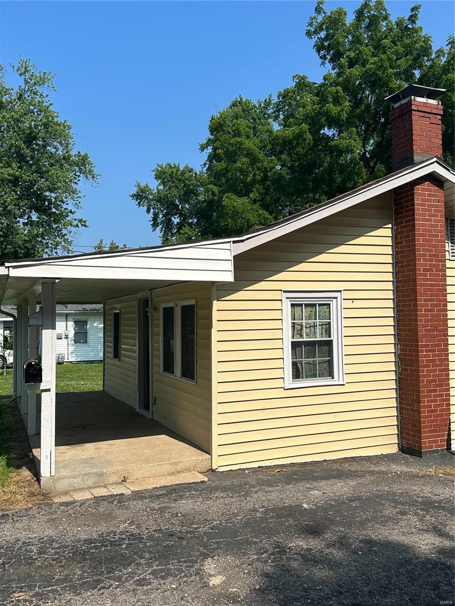 608 Porter Street Alton, IL 62002 - Photo 4 of 18