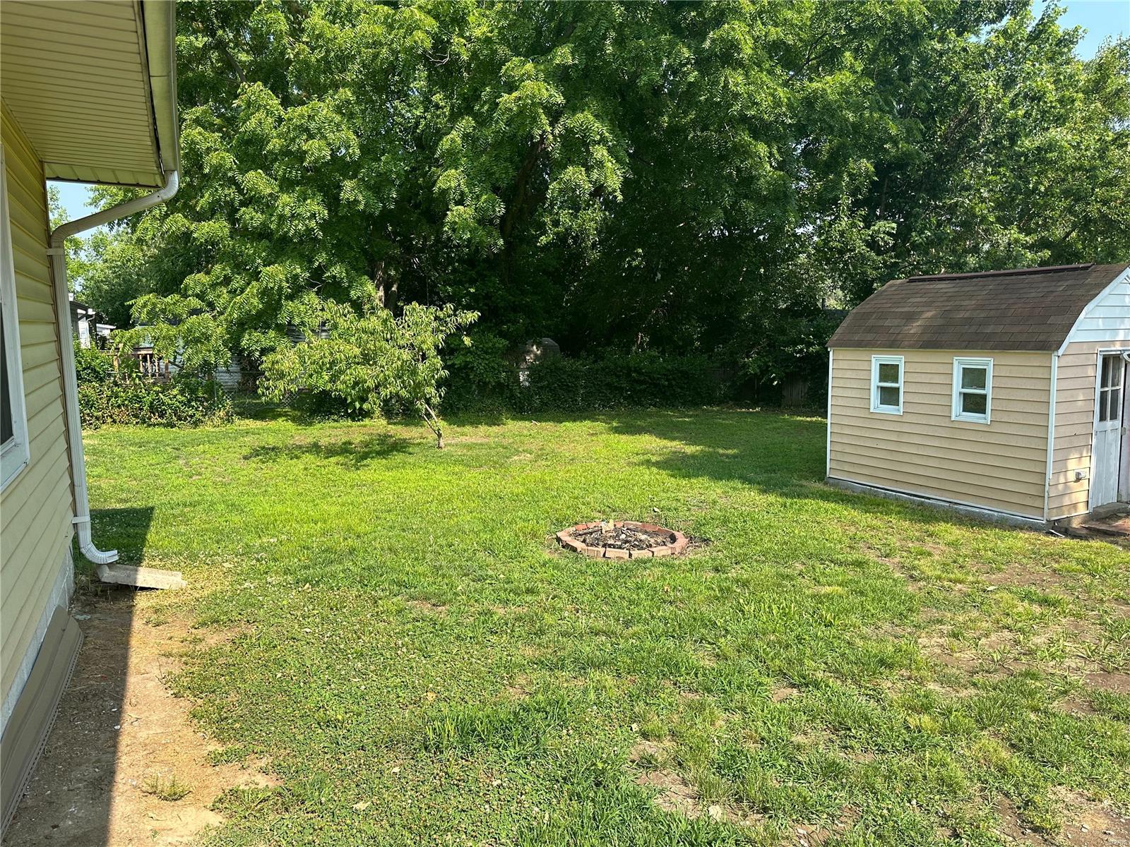 608 Porter Street Alton, IL 62002 - Photo 5 of 18