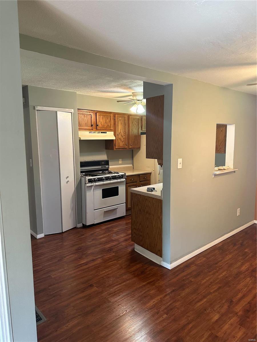 608 Porter Street Alton, IL 62002 - Photo 9 of 18