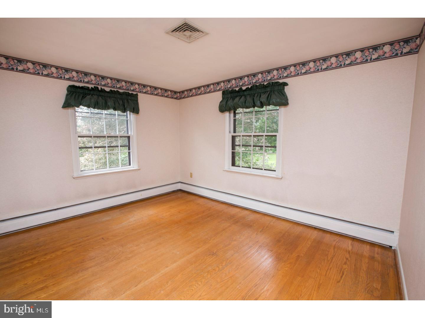 32 Lamp Post Road Doylestown, PA 18901 - Photo 15 of 22 Gallery Image 15