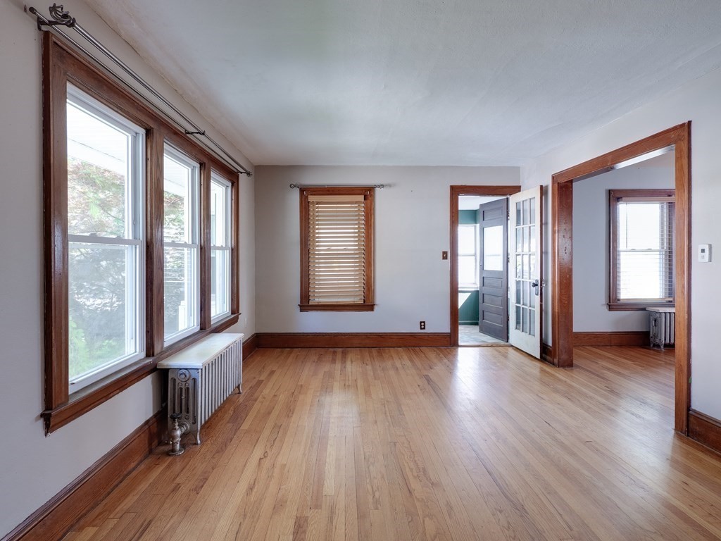 110 Appleton Street Springfield, MA 01108 - Photo 14 of 35
