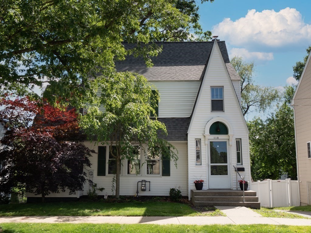 110 Appleton Street Springfield, MA 01108 - Photo 2 of 35
