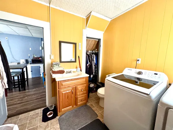 $195,000 | 15 Park Street, Colebrook, NH 03576