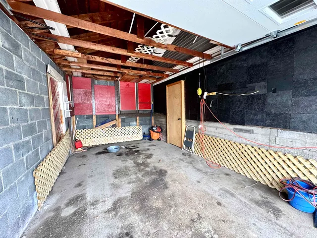 $195,000 | 15 Park Street, Colebrook, NH 03576