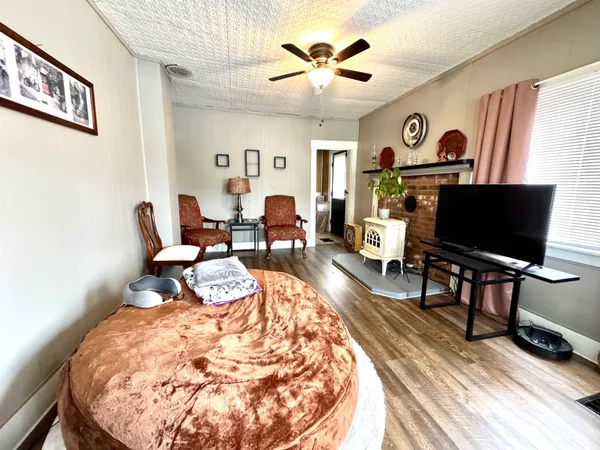 $195,000 | 15 Park Street, Colebrook, NH 03576