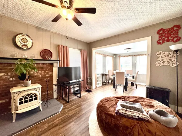 $195,000 | 15 Park Street, Colebrook, NH 03576