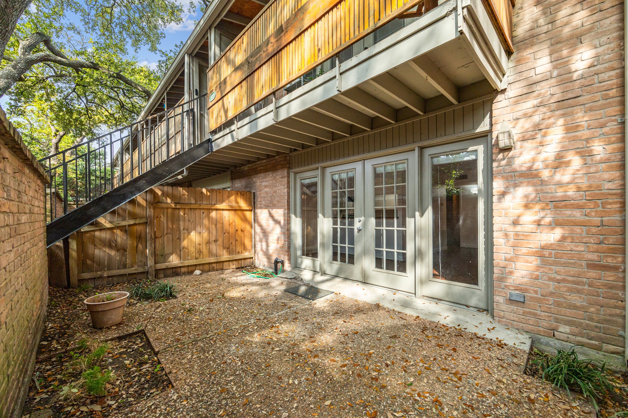 3922 West Alabama Street, Unit 1 Houston, TX 77027 - Photo 2 of 25 Spacious patio