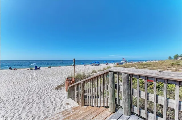 $18,900 | 305 Mowl Street, Port Charlotte, FL 33953