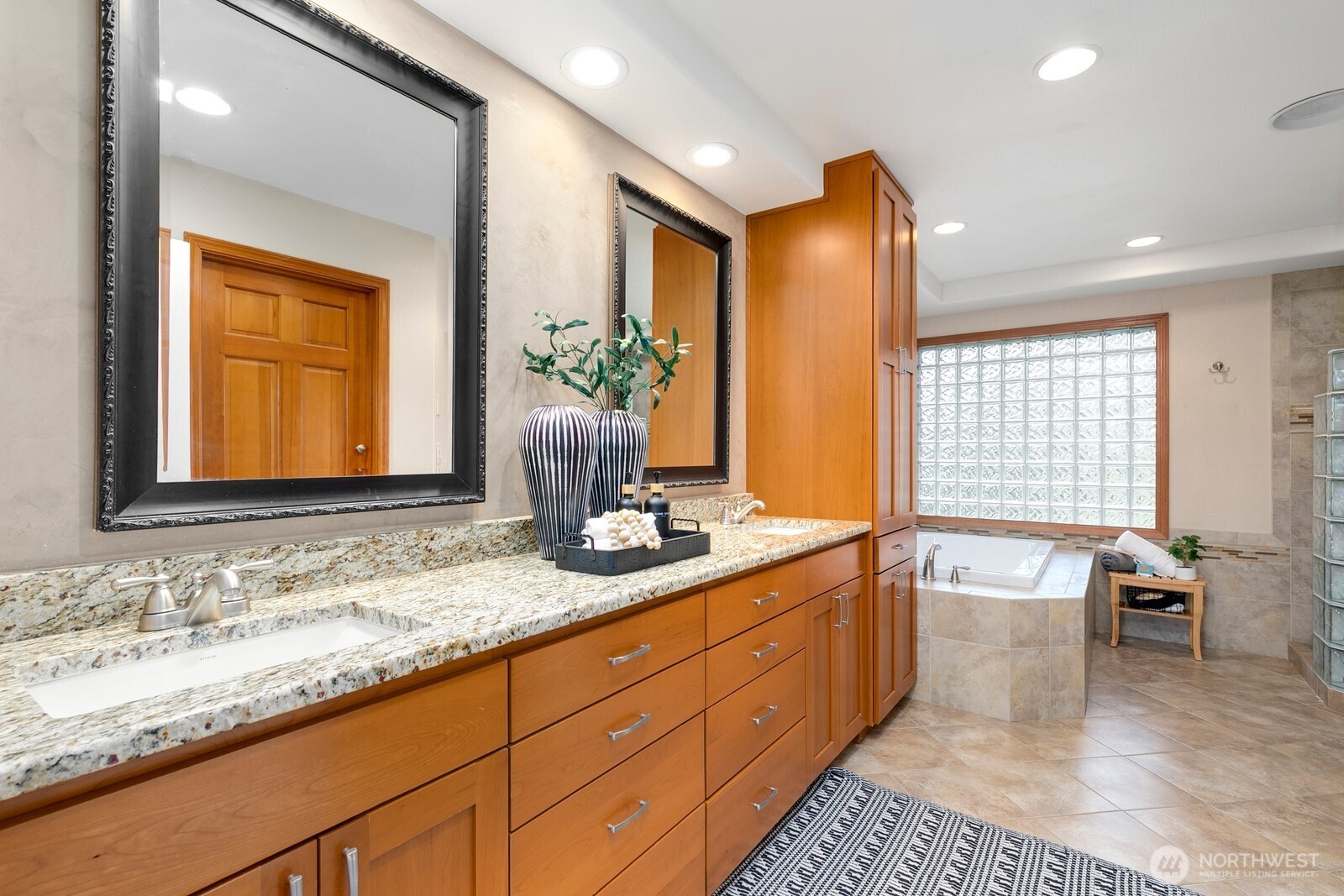 18913 Southeast 174th Way Renton, WA 98058 - Photo 24 of 38