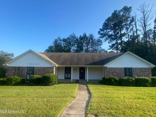 $1,850 | 1701 Huntcliff Way, Clinton, MS 39056