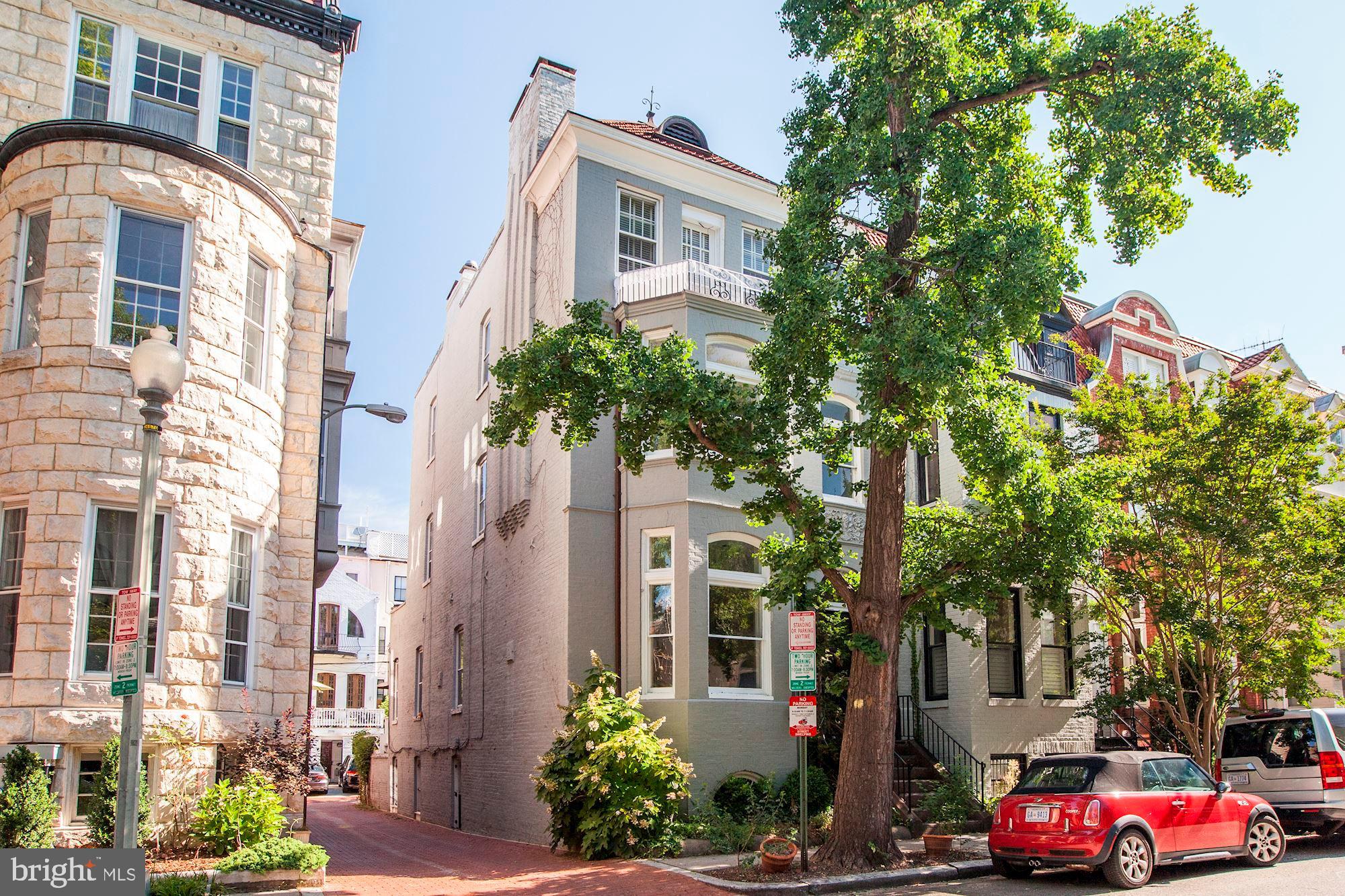 2023 Hillyer Place Northwest Washington, DC 20009 - Photo 1 of 26