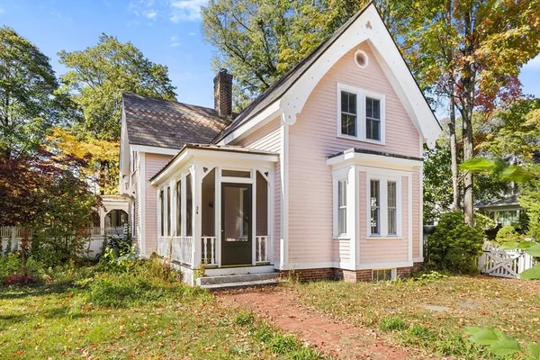 $2,190,000 | 32-34 Thoreau Street, Concord, MA 01742