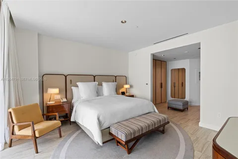 $2,600,000 | 525 North Fort Lauderdale Beach Boulevard, Unit 1707, Fort Lauderdale, FL 33304