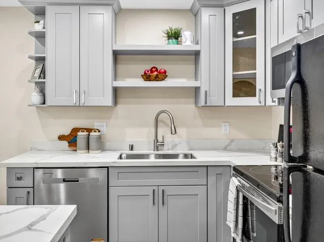 $625,999 | 380 Auburn Way, Unit 6, San Jose, CA 95129