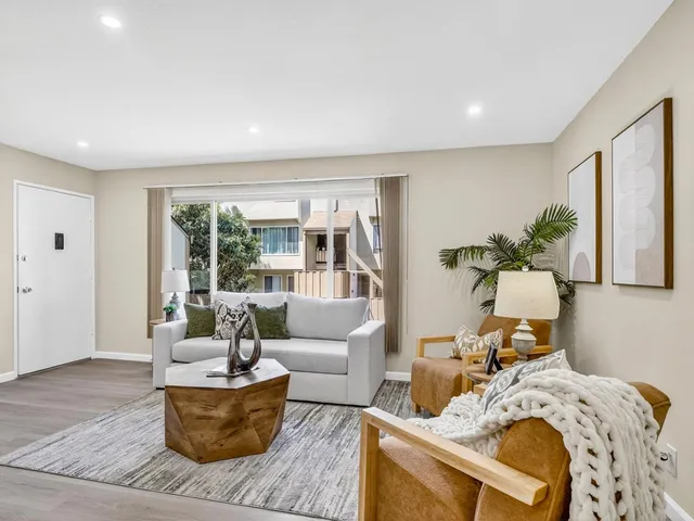 $625,999 | 380 Auburn Way, Unit 6, San Jose, CA 95129