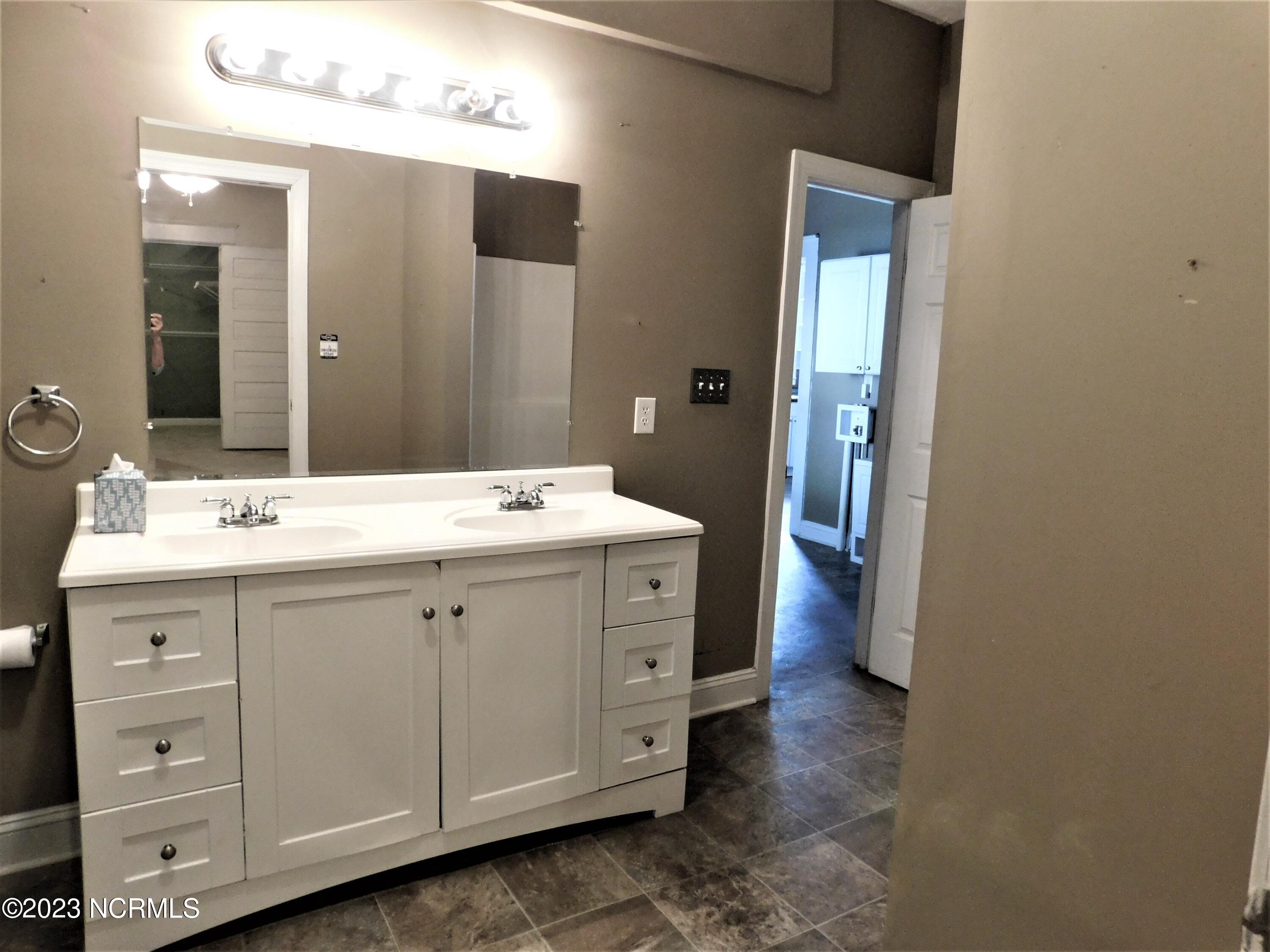 4820 Main Street Gibson, NC 28343 - Photo 41 of 64 Master Bath