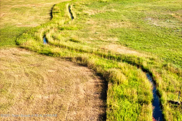 $27,950,000 | 4585 West W Highway, Wilson, WY 83014