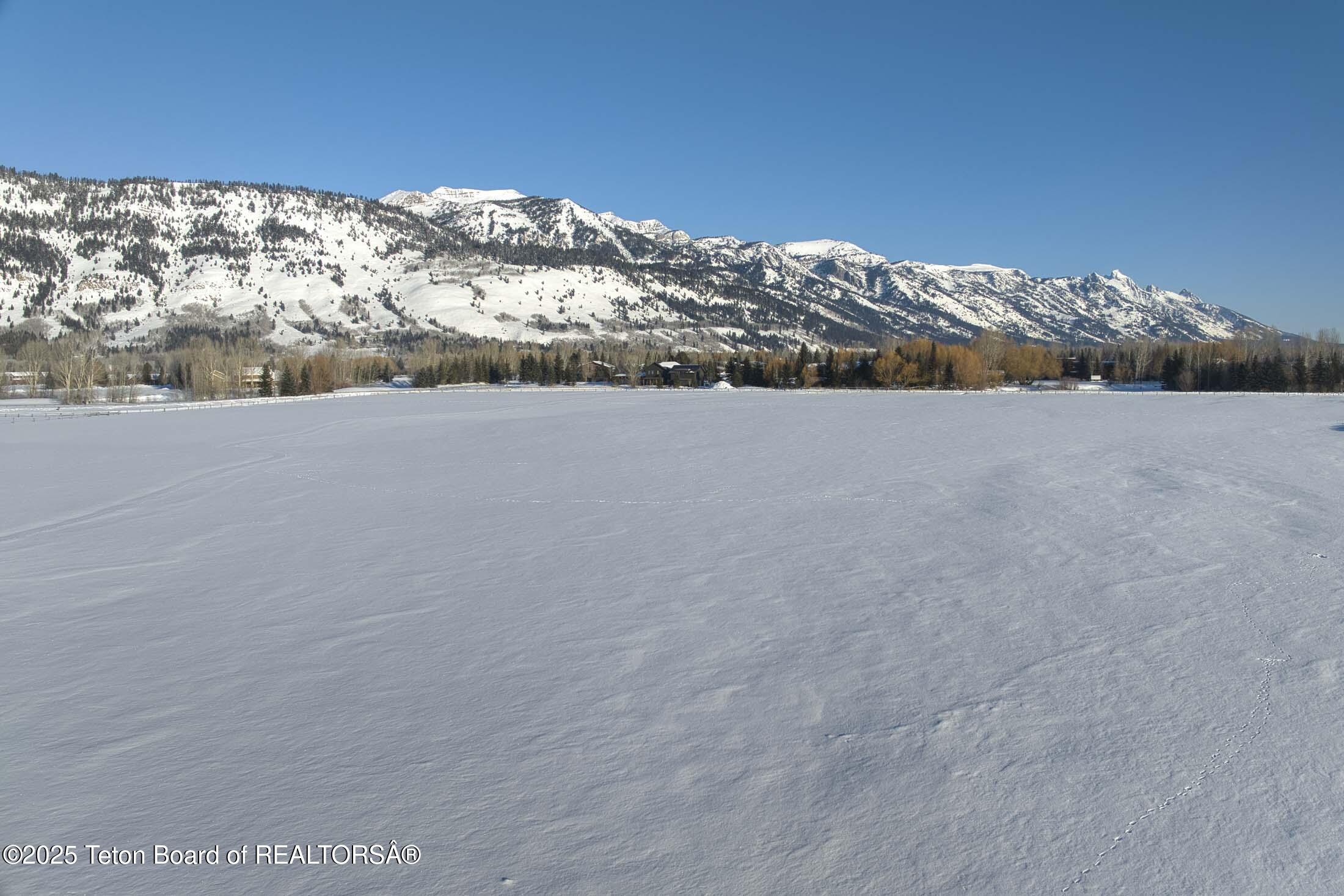 4585 West W Highway Wilson, WY 83014 - Photo 12 of 28 DJI_20250127084912_0806_D_HDR