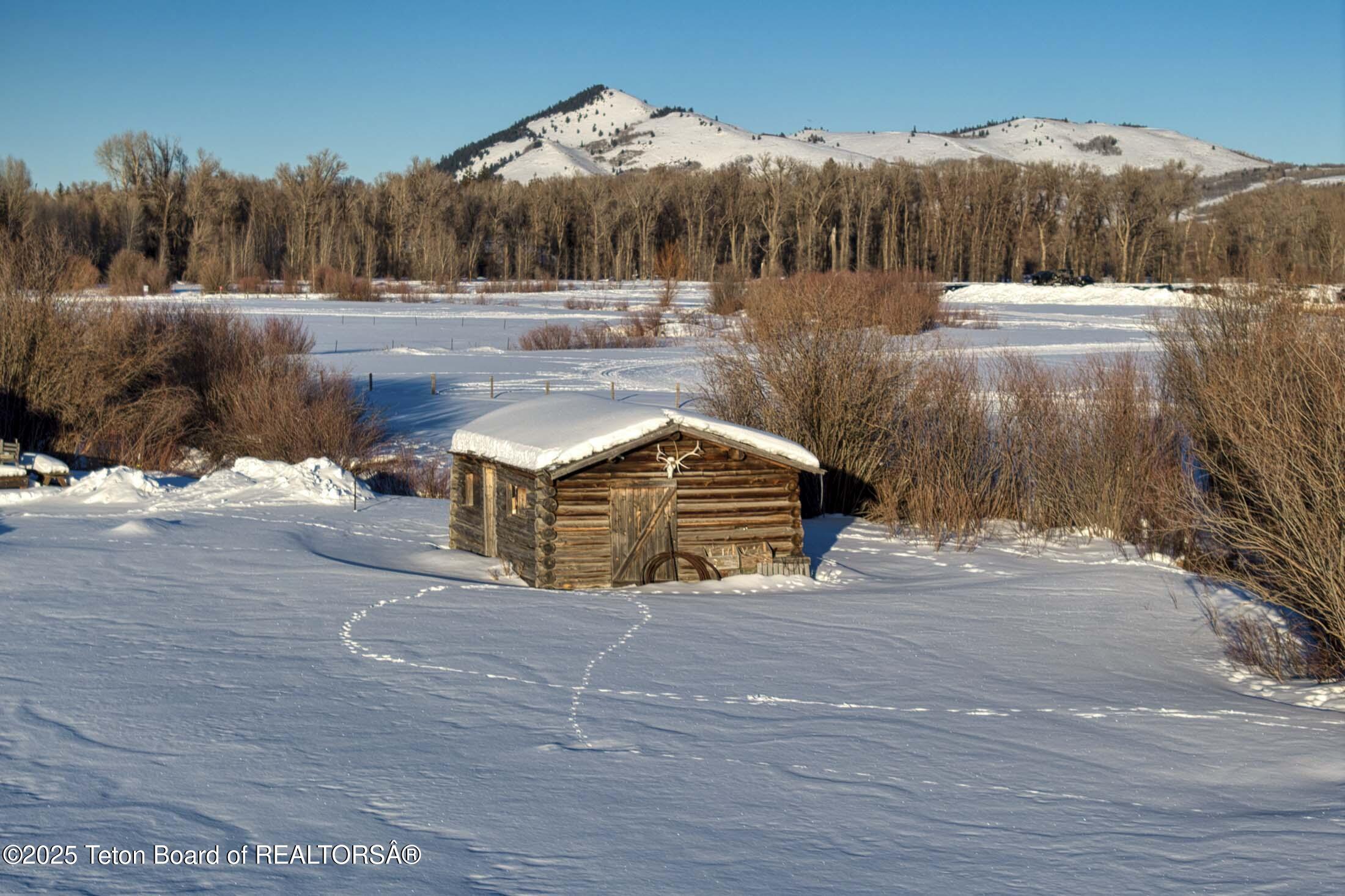 4585 West W Highway Wilson, WY 83014 - Photo 13 of 28 DJI_20250126163921_0403_D_HDR-2