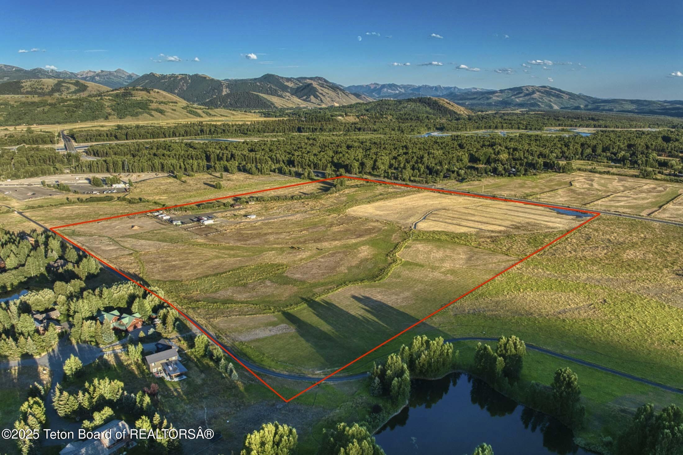 4585 West W Highway Wilson, WY 83014 - Photo 3 of 28 scotts22west-jackson-hole-property-366