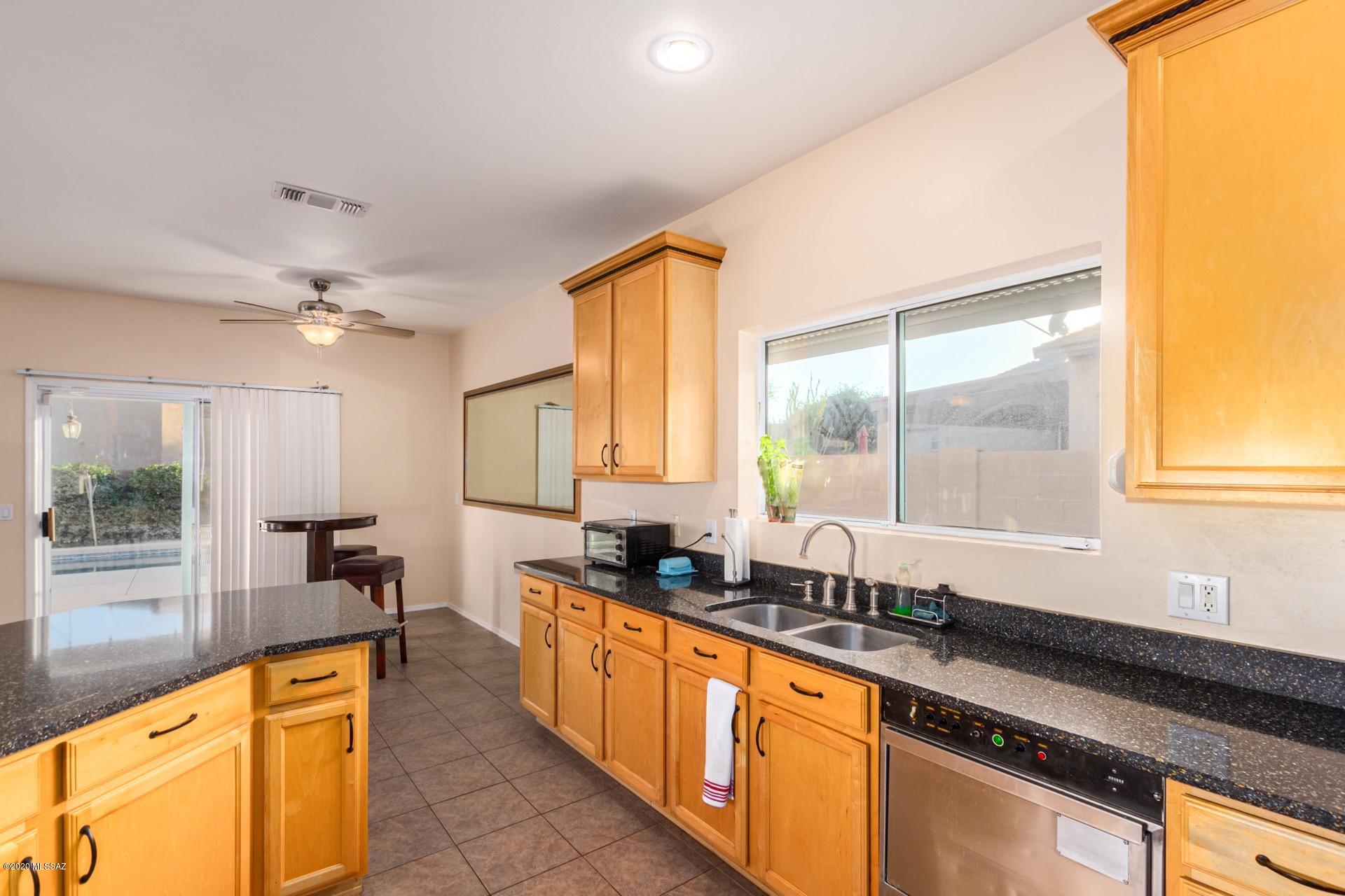 3718 East Mecate Road Tucson, AZ 85739 - Photo 12 of 48