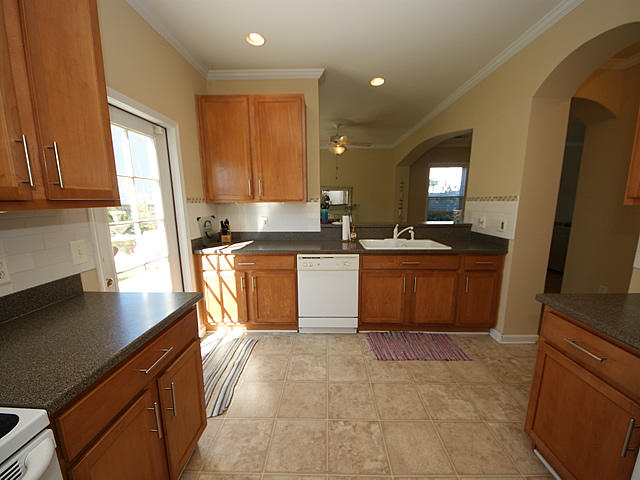217 Summer View Road Summerville, SC 29486 - Photo 10 of 31 10